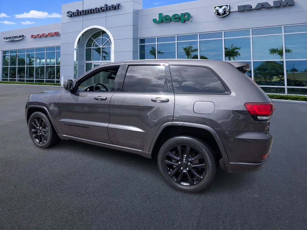 Certified 2021 Jeep Grand Cherokee Laredo X image 5