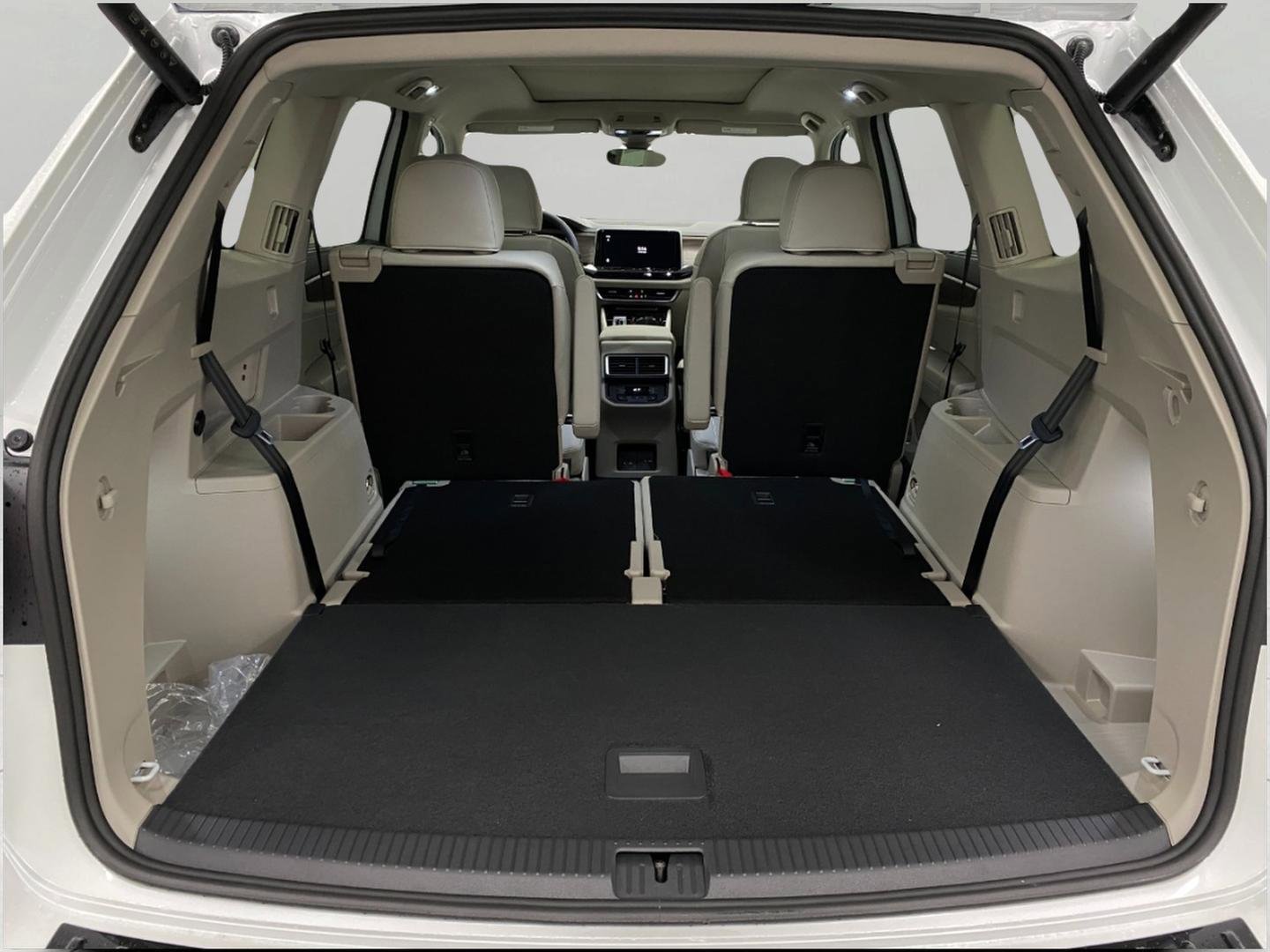 New 2026 Volkswagen Atlas SEL Premium R-Line image 6