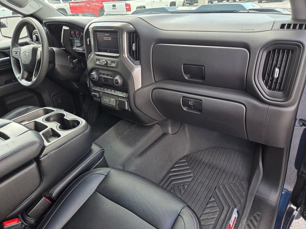 Certified 2023 Chevrolet Silverado 1500 Custom Trail Boss w/ LPO, Dark Essentials Package AWD/4WD image 19