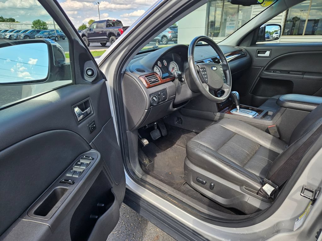 Used 2007 Ford Five Hundred Limited FWD image 9