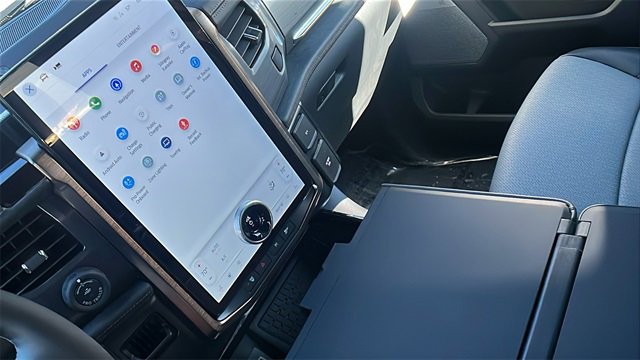 New 2025 Ford F150 Lightning Lariat image 33