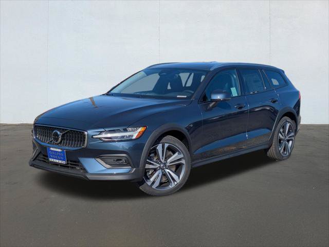 New 2026 Volvo V60 B5 Cross Country Plus w/ Protection Package Premier