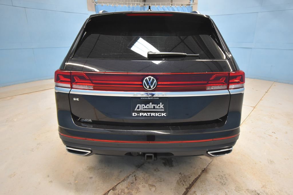 Used 2024 Volkswagen Atlas SE w/ Black Wheel Package image 35