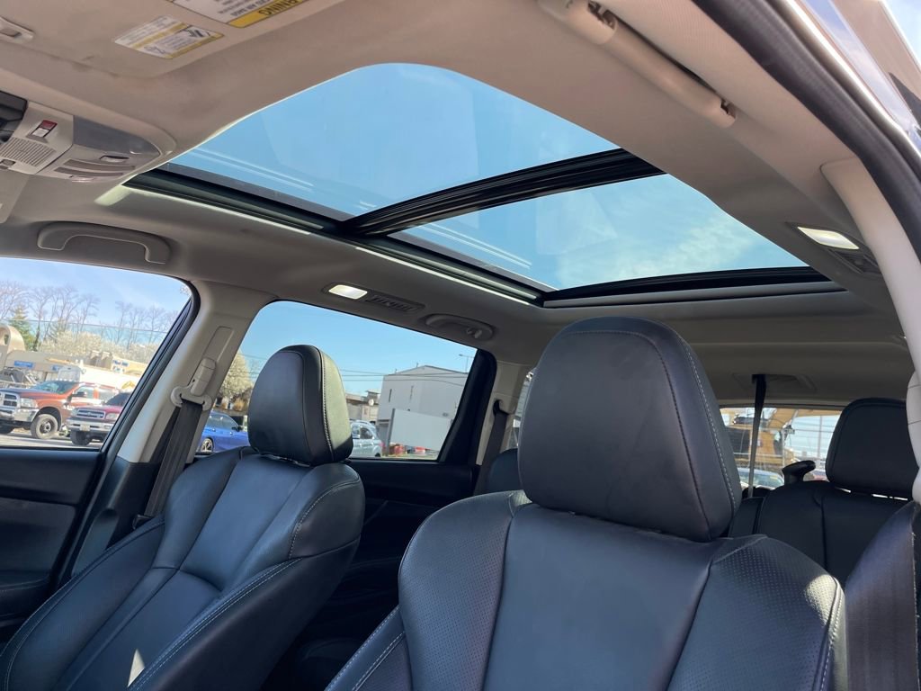 Used 2022 Subaru Ascent Limited w/ Technology Package image 32