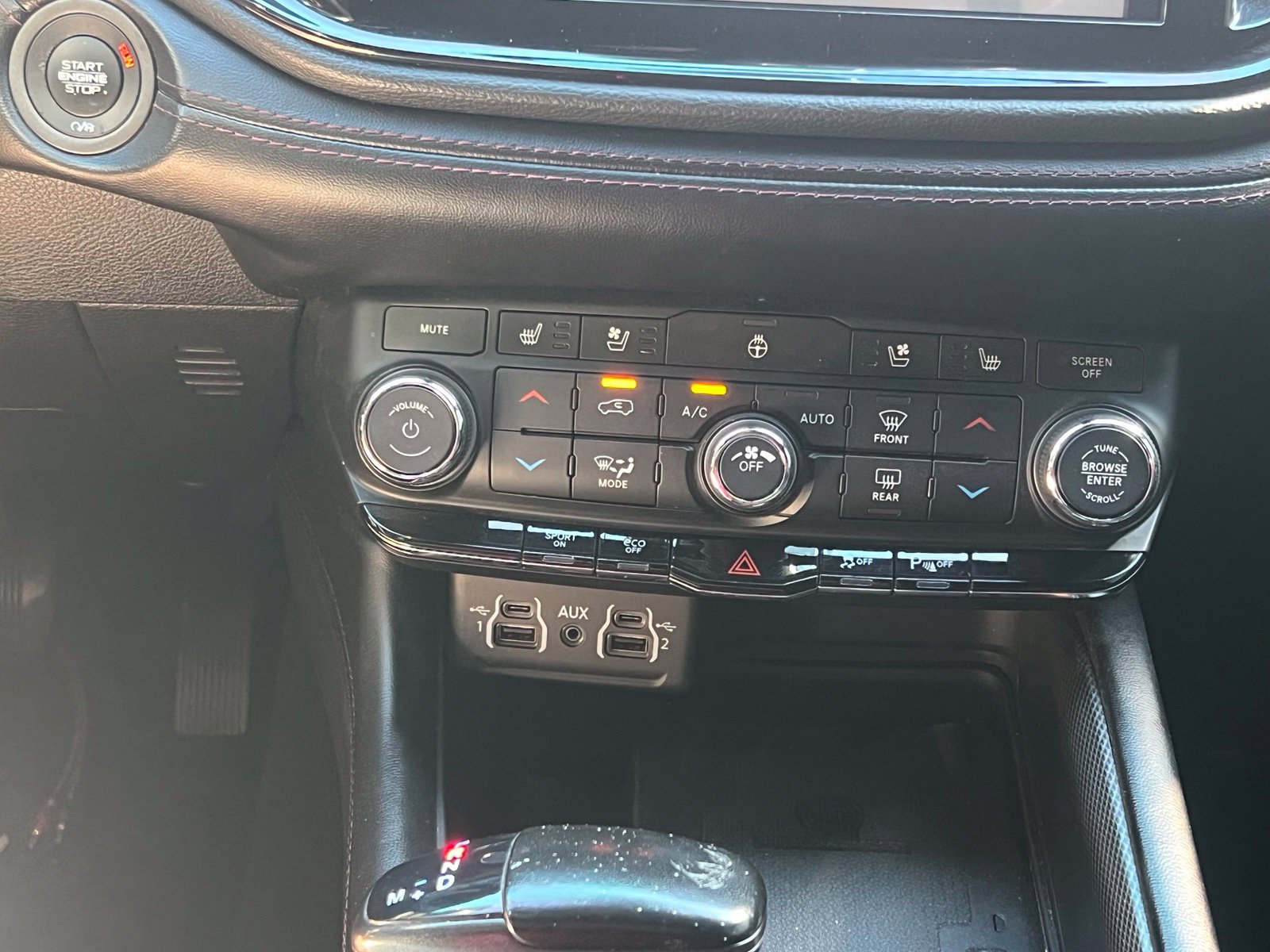 Used 2021 Dodge Durango R/T w/ Blacktop Package RWD image 34