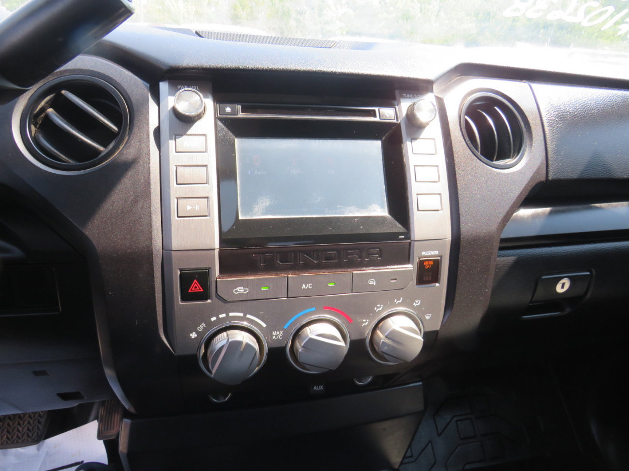 Used 2016 Toyota Tundra SR image 15