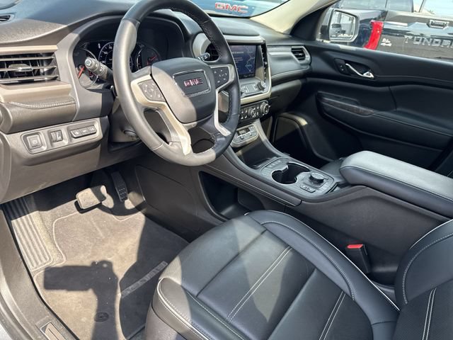 Used 2023 GMC Acadia Denali w/ Denali Ultimate Package AWD/4WD image 18