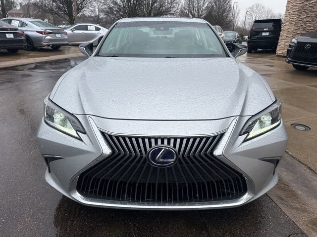 Used 2021 Lexus ES 300h w/ Accessory Package image 8
