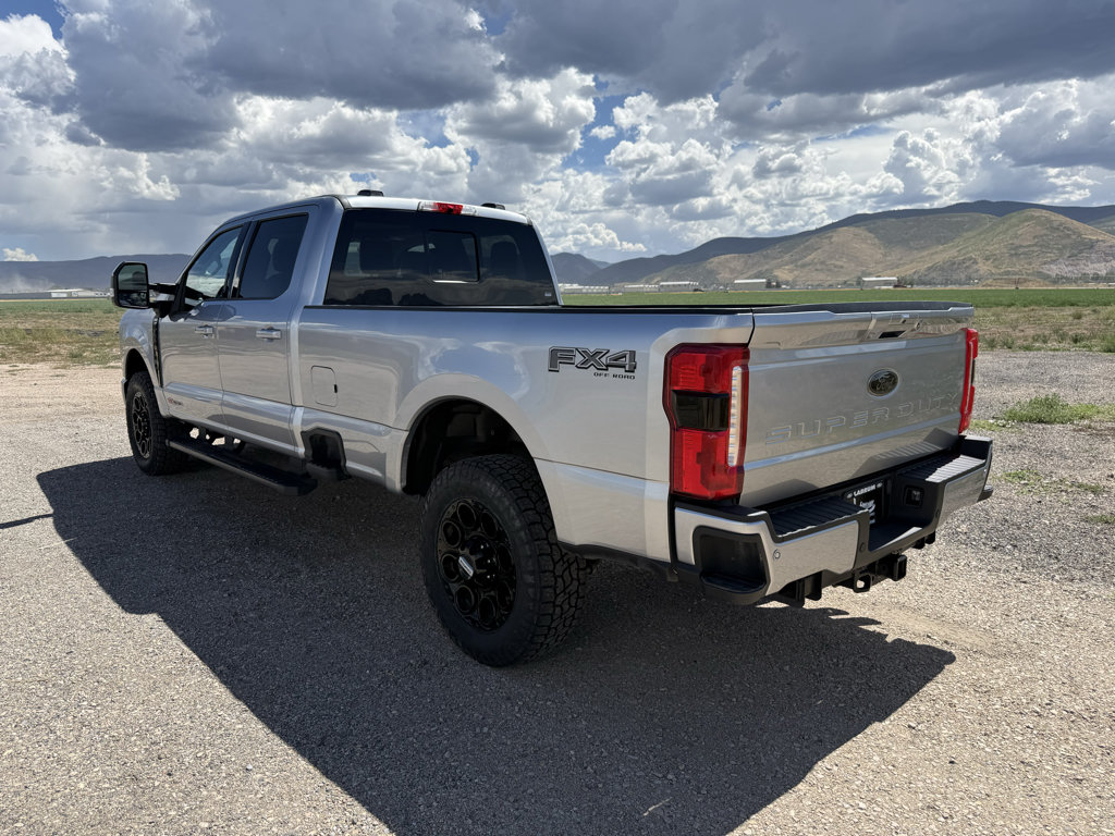 Used 2024 Ford F350 Lariat w/ Lariat Ultimate Package AWD/4WD image 5
