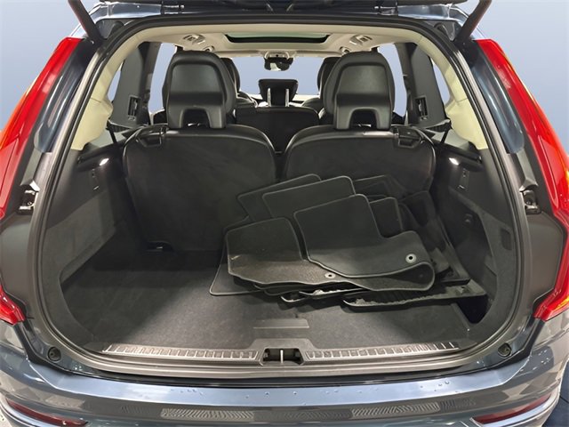 Used 2022 Volvo XC90 T5 Momentum w/ Advanced Package image 28