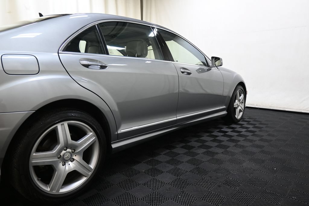 Used 2010 Mercedes-Benz S 550 4MATIC image 19