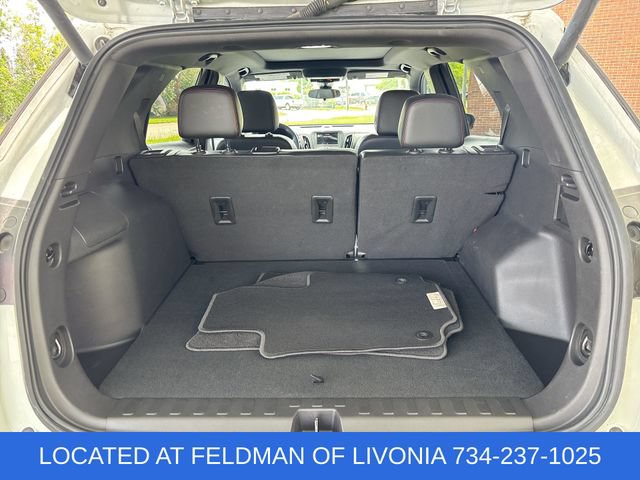 Used 2024 Chevrolet Equinox RS FWD image 25