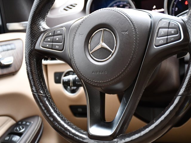 Used 2017 Mercedes-Benz GLS 550 4MATIC image 21