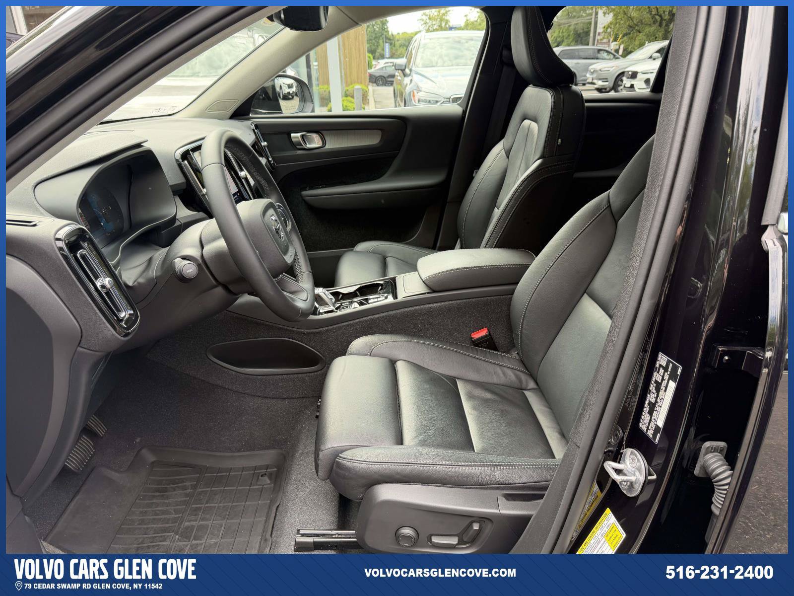 Certified 2023 Volvo XC40 B5 Plus w/ Protection Package Premier AWD/4WD image 15