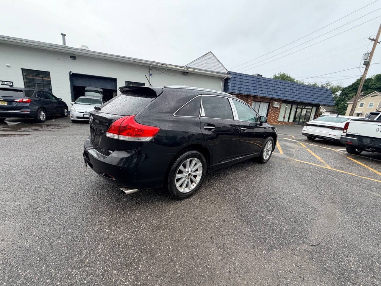 Used 2010 Toyota Venza AWD image 25