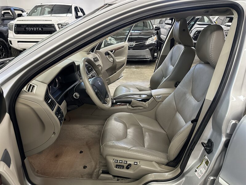 Used 2007 Volvo XC70 AWD/4WD image 12