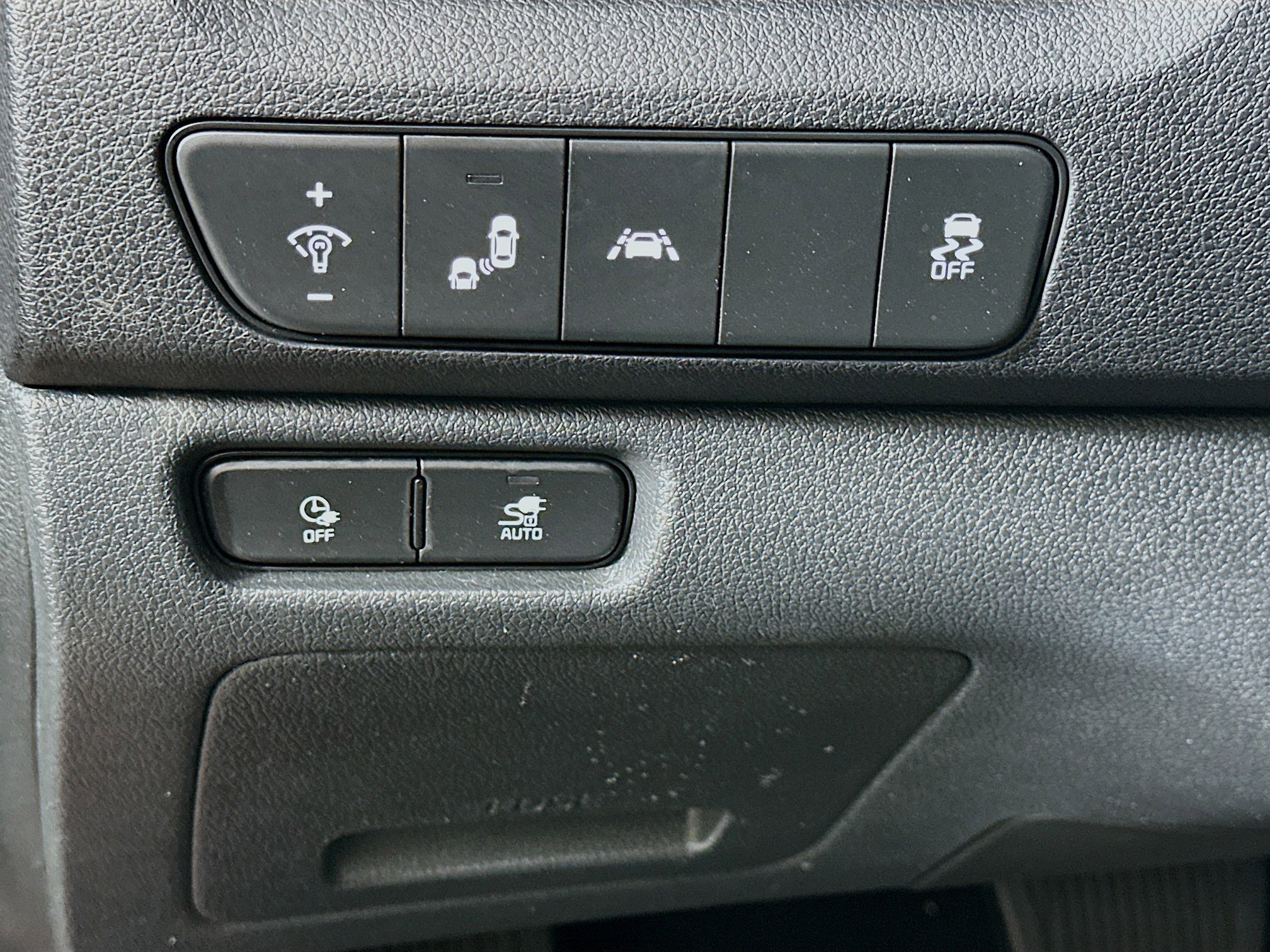 Used 2022 Kia Niro EX FWD image 17