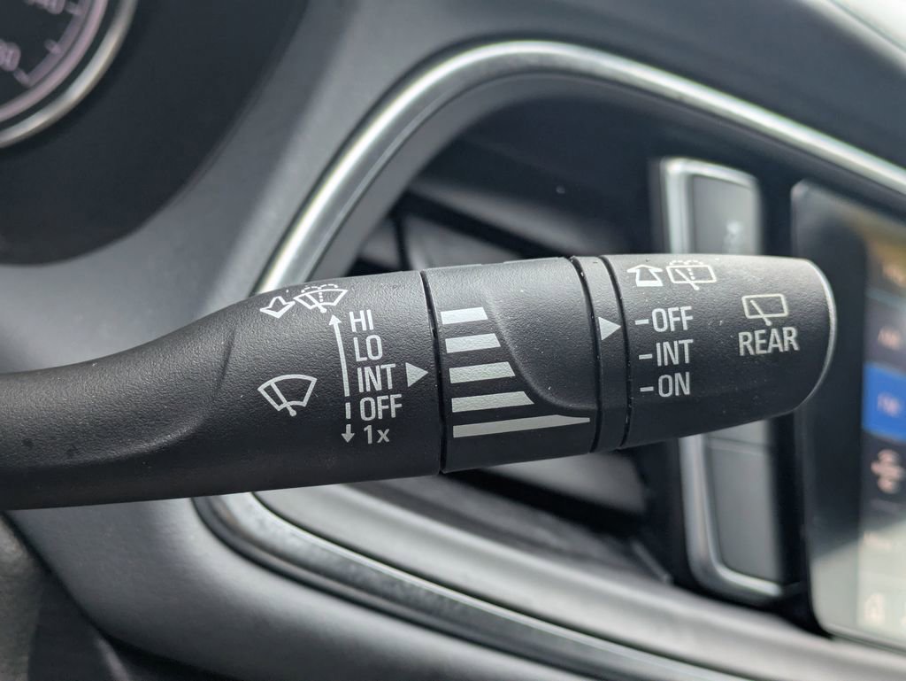 Used 2020 Buick Enclave Essence w/ Sport Touring Edition image 30