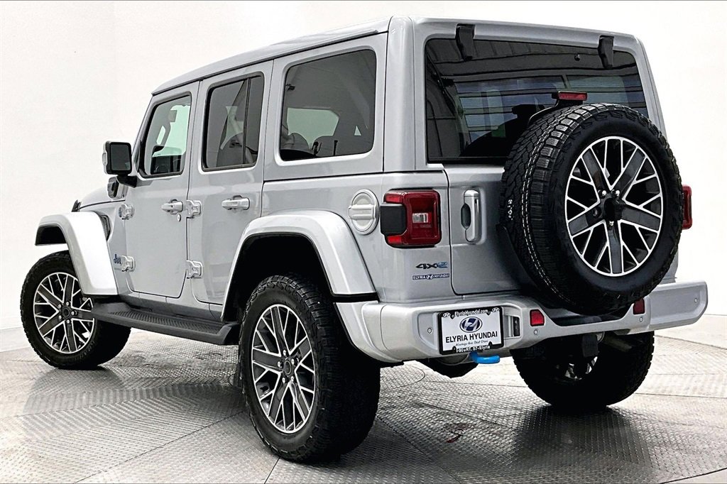 Used 2024 Jeep Wrangler High Altitude image 12