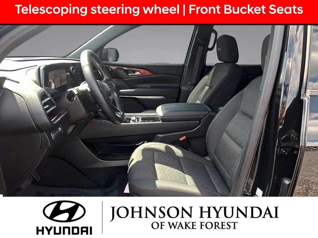 Used 2024 Chevrolet Traverse Z71 AWD/4WD image 13