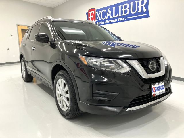Used 2018 Nissan Rogue SV image 2