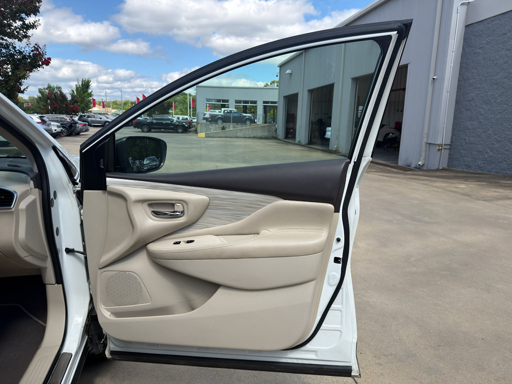 Used 2017 Nissan Murano SL w/ SL Technology Package FWD image 20