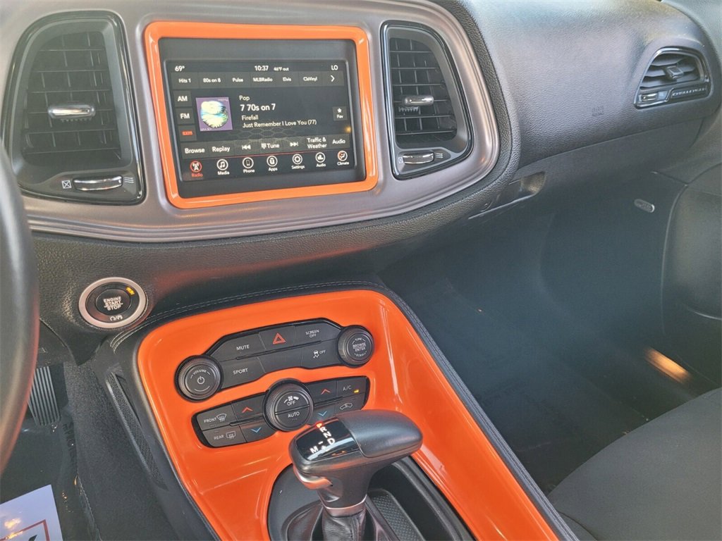 Used 2023 Dodge Challenger SXT image 18