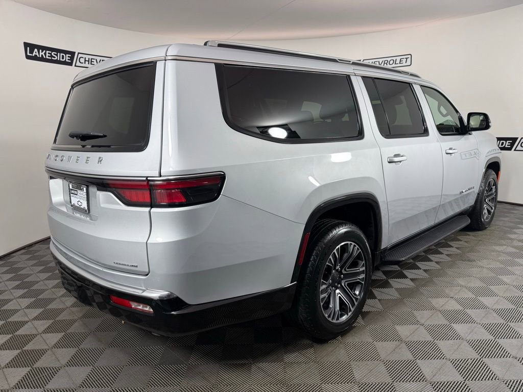 Used 2024 Jeep Wagoneer L Series II w/ Flexible Seating Group image 6