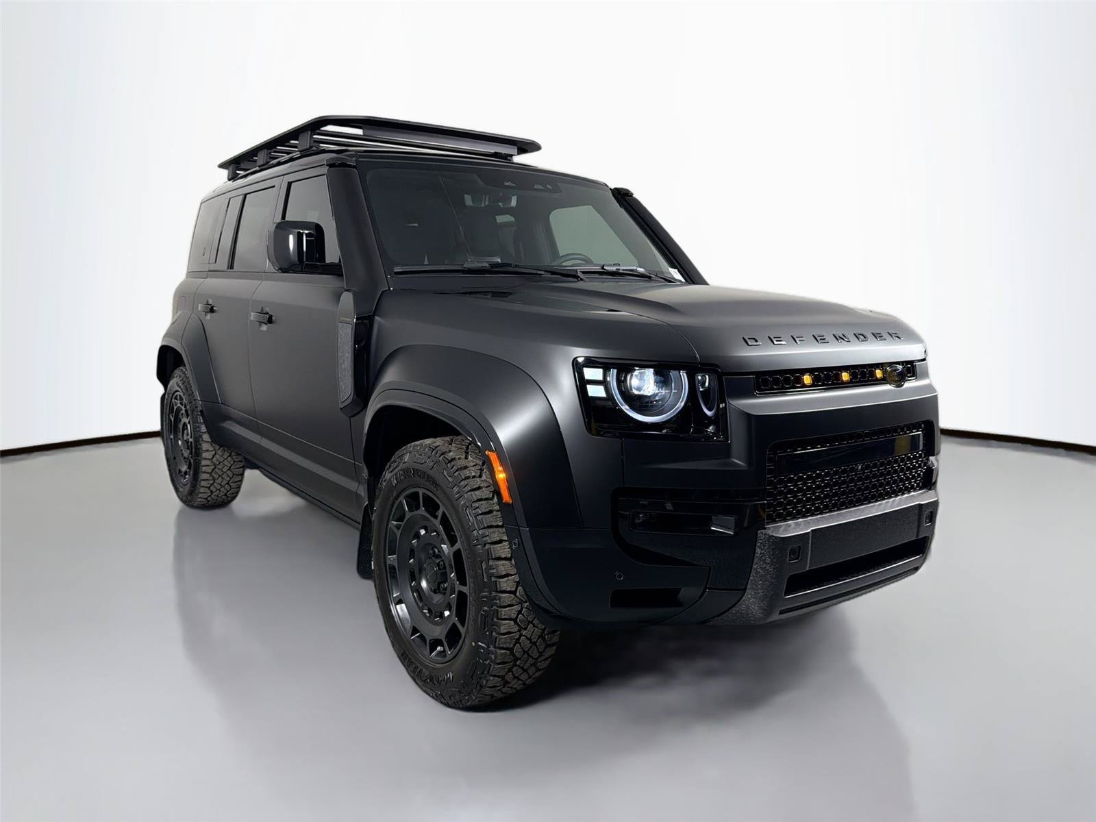 New 2026 Land Rover Defender 110 OCTA AWD/4WD image 3