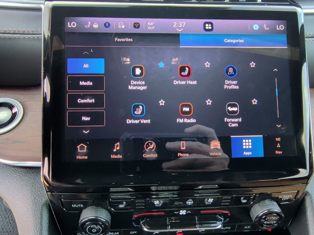 New 2025 Jeep Grand Cherokee Summit image 32