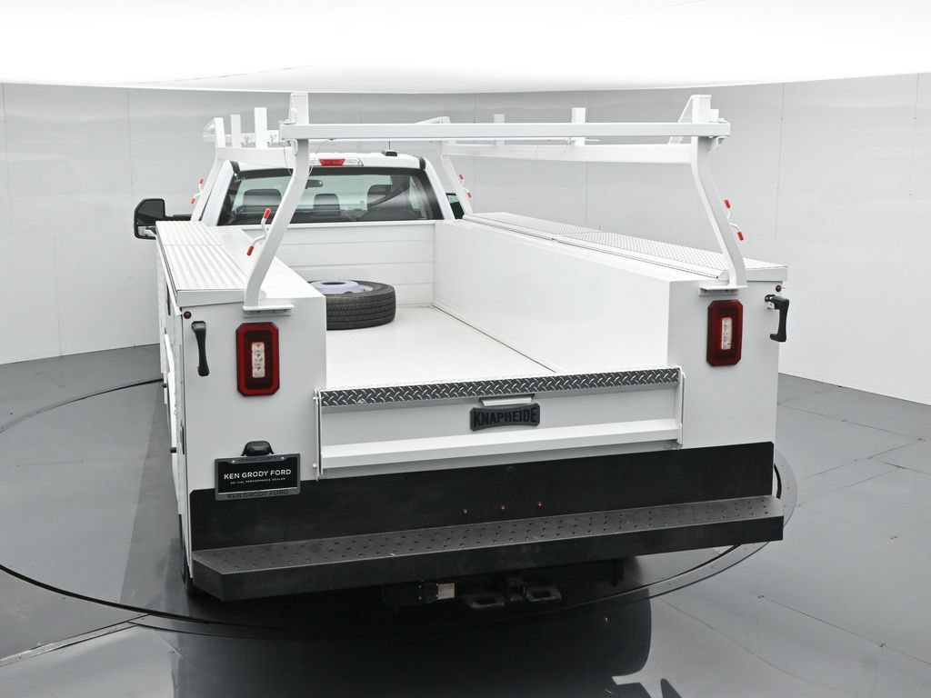 New 2025 Ford F450 XL w/ XL Chrome Package RWD image 46