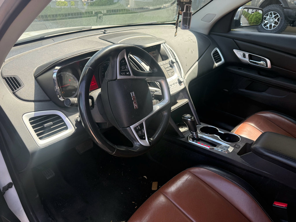 Used 2016 GMC Terrain SLT w/ Open Road Package FWD image 9