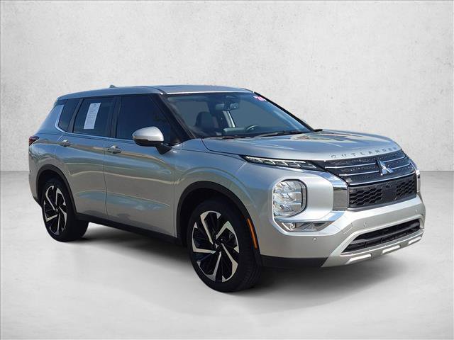 Used 2024 Mitsubishi Outlander SE FWD image 3