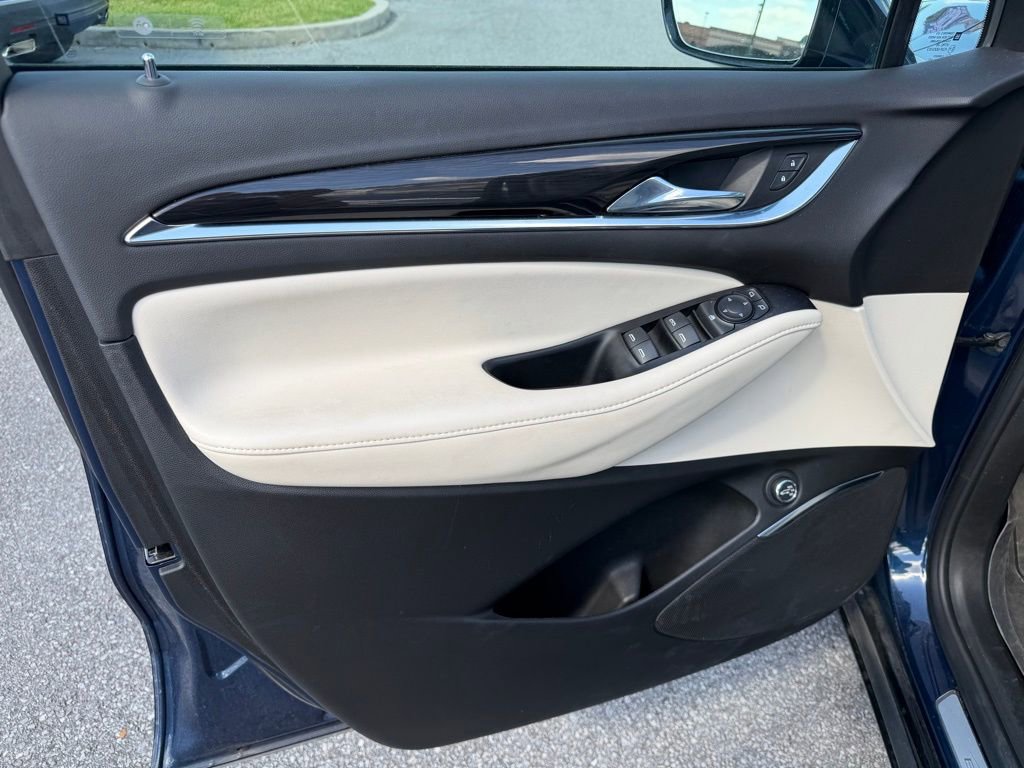 Used 2024 Buick Enclave Essence w/ Experience Buick Package image 11