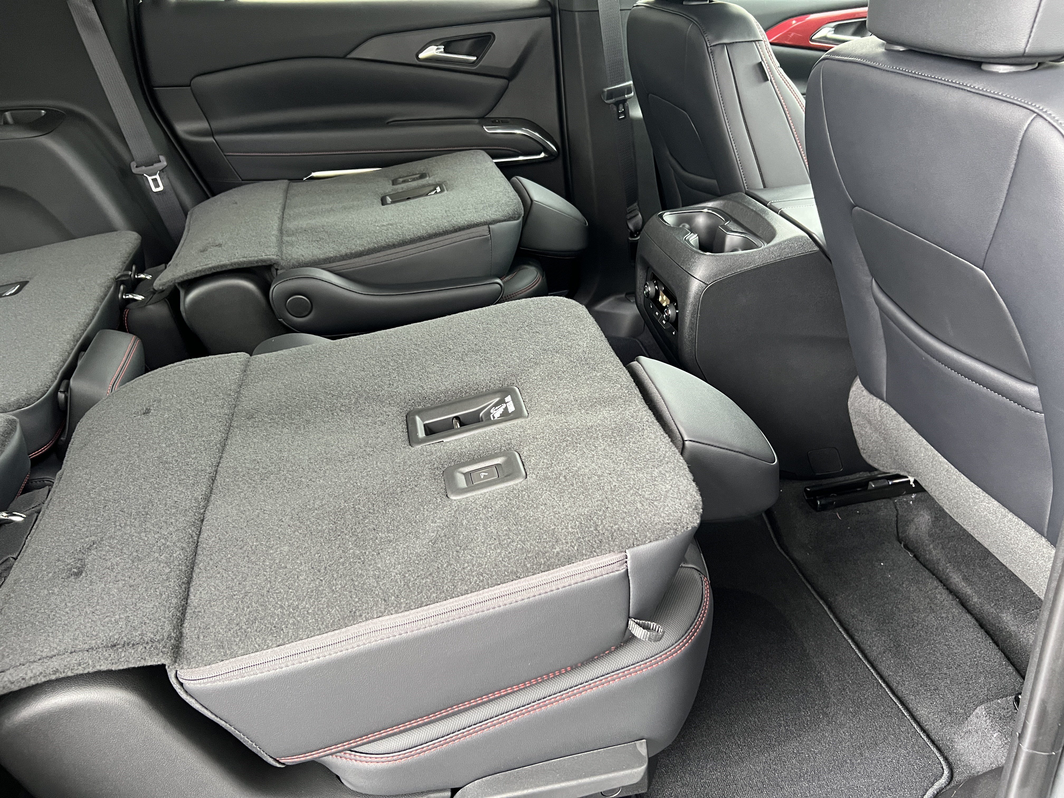 New 2026 Chevrolet Traverse RS AWD/4WD image 26