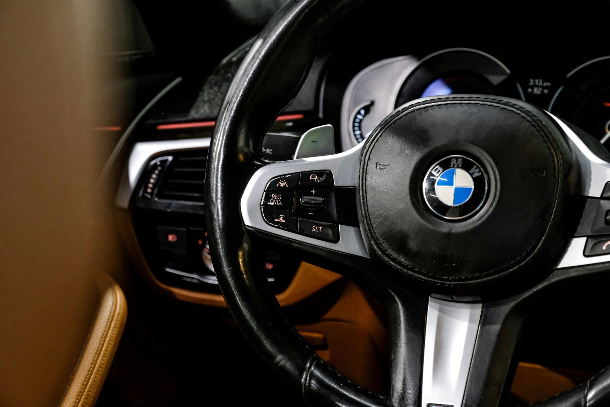 Used 2019 BMW 540i w/ M Sport Package RWD image 29