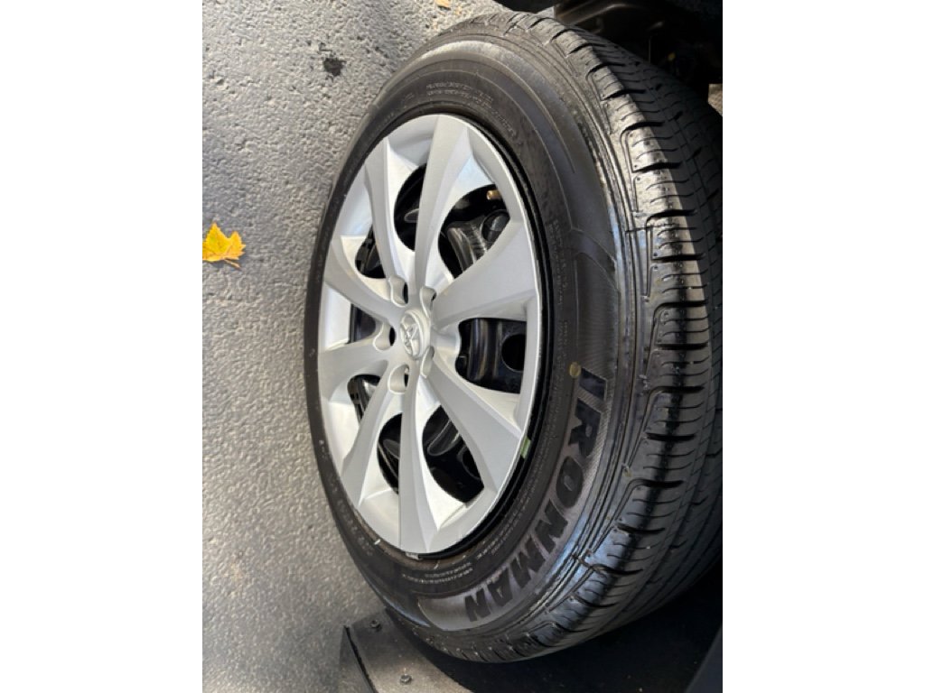 Used 2024 Toyota Corolla LE image 21