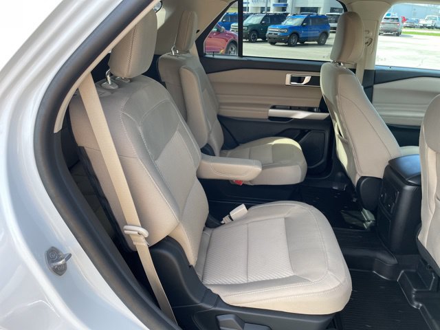 Used 2023 Ford Explorer XLT AWD/4WD image 53