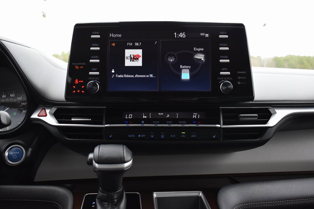 Used 2021 Toyota Sienna XLE image 19