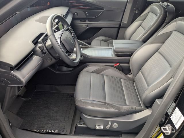 Used 2025 Lincoln Nautilus Reserve w/ Jet Appearance Package AWD/4WD image 16