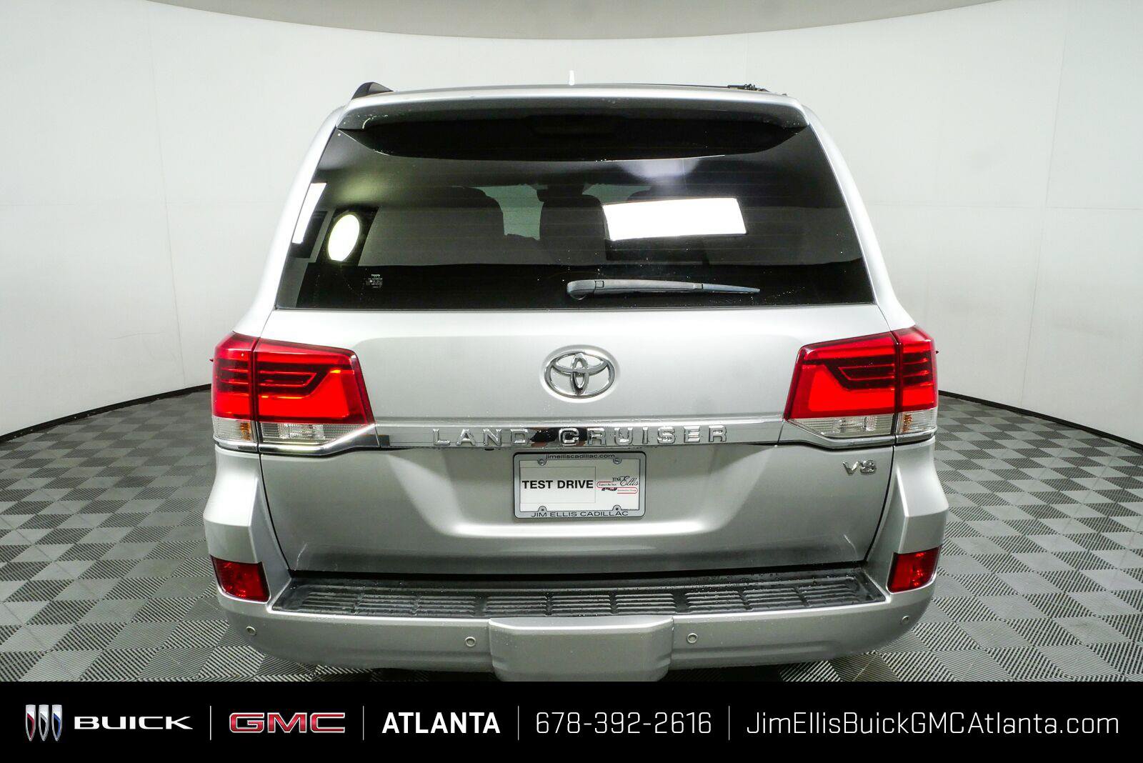 Used 2017 Toyota Land Cruiser AWD/4WD image 29