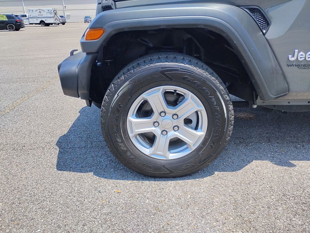 Used 2020 Jeep Wrangler Sport AWD/4WD image 19