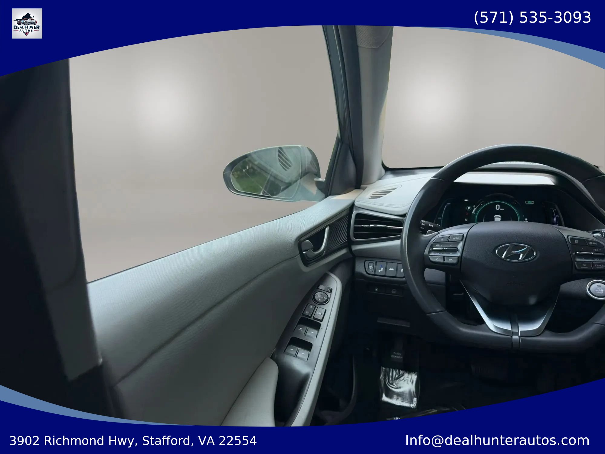 Used 2020 Hyundai Ioniq SE FWD image 27