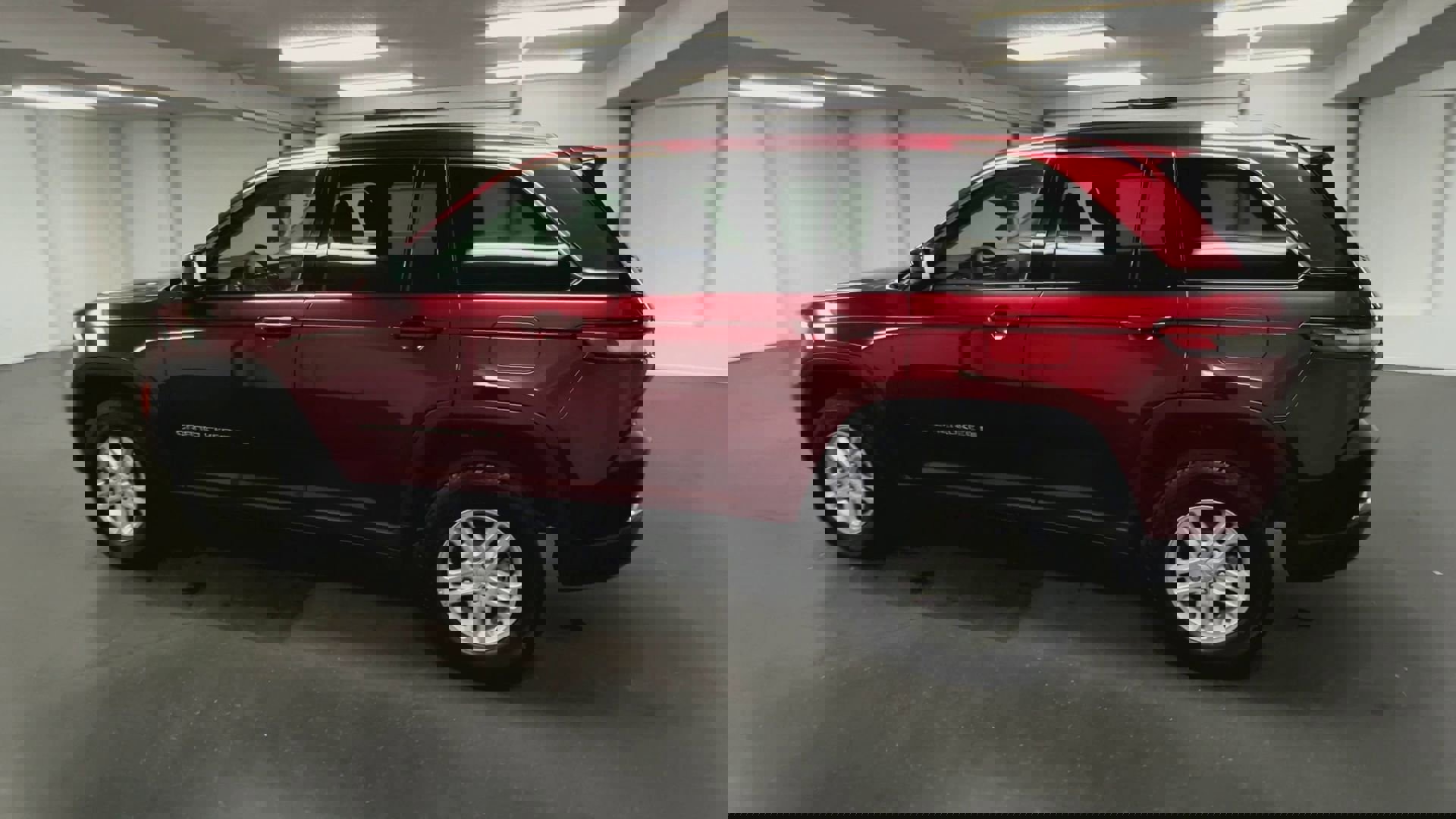 Used 2023 Jeep Grand Cherokee Laredo image 74