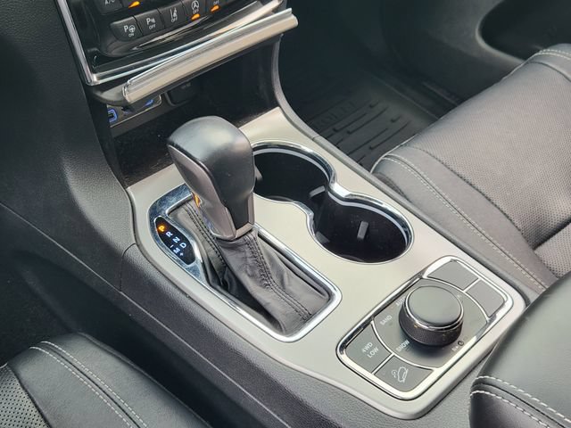 Certified 2021 Jeep Grand Cherokee Limited w/ Quick Order Package 28K 80th AWD/4WD image 17