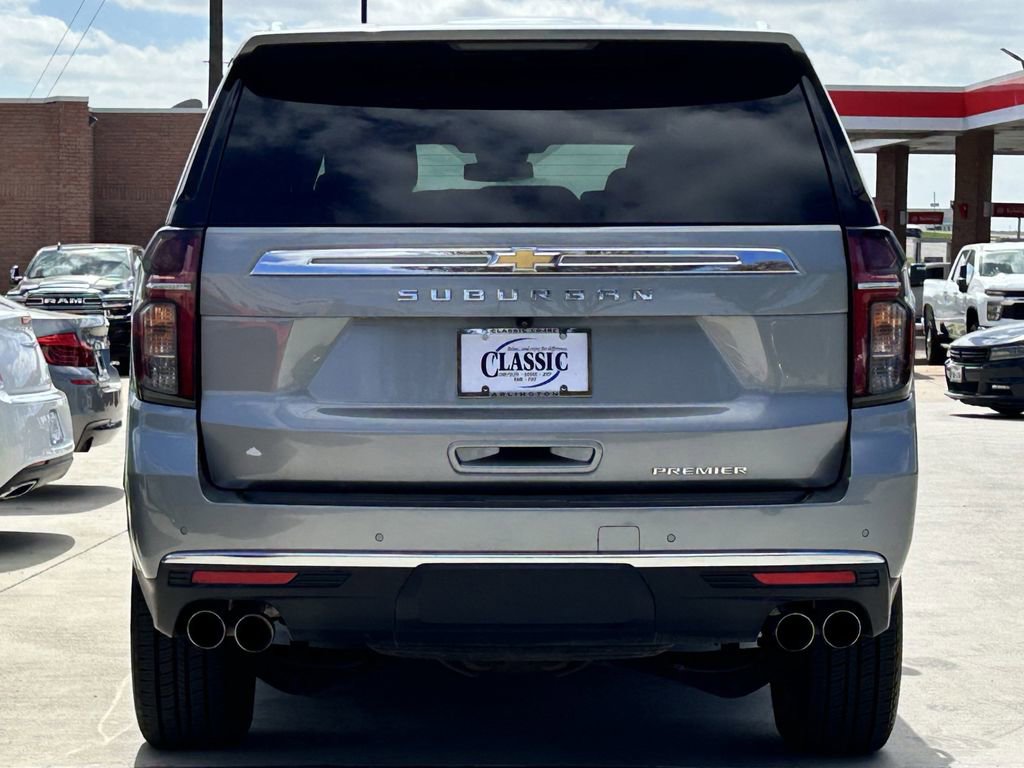 Used 2024 Chevrolet Suburban Premier image 5