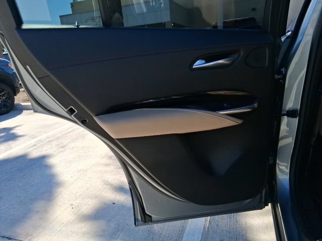 Used 2024 Cadillac XT4 Luxury w/ LPO, Floor Liner Package FWD image 21
