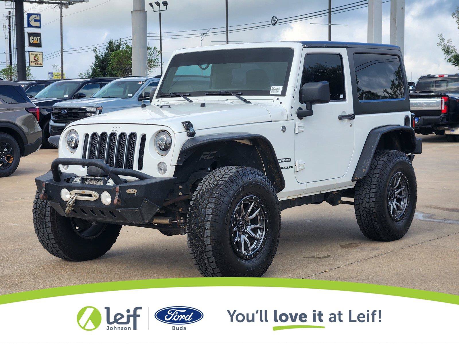 Used 2015 Jeep Wrangler Sport w/ Connectivity Group AWD/4WD image 3