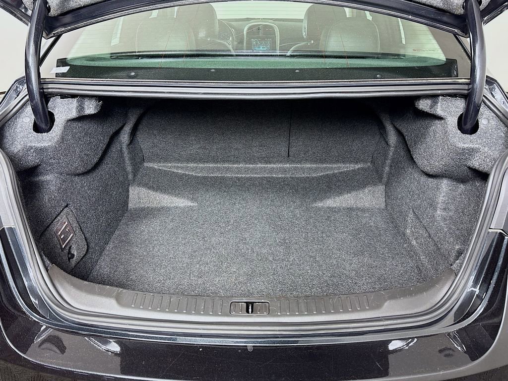 Used 2015 Chevrolet Malibu LT w/ Power Convenience Package FWD image 30