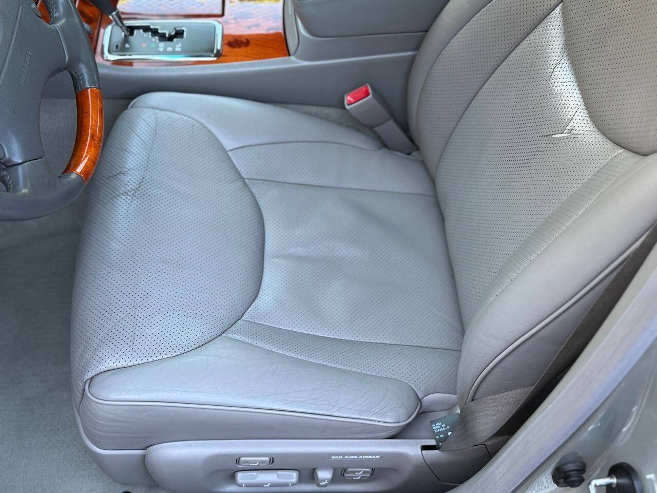 Used 2003 Lexus LS 430 RWD image 28